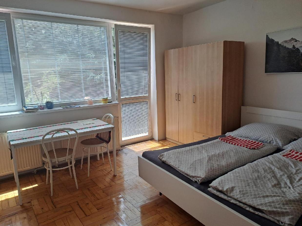 Apartman S Krbem Olomouc Bagian luar foto